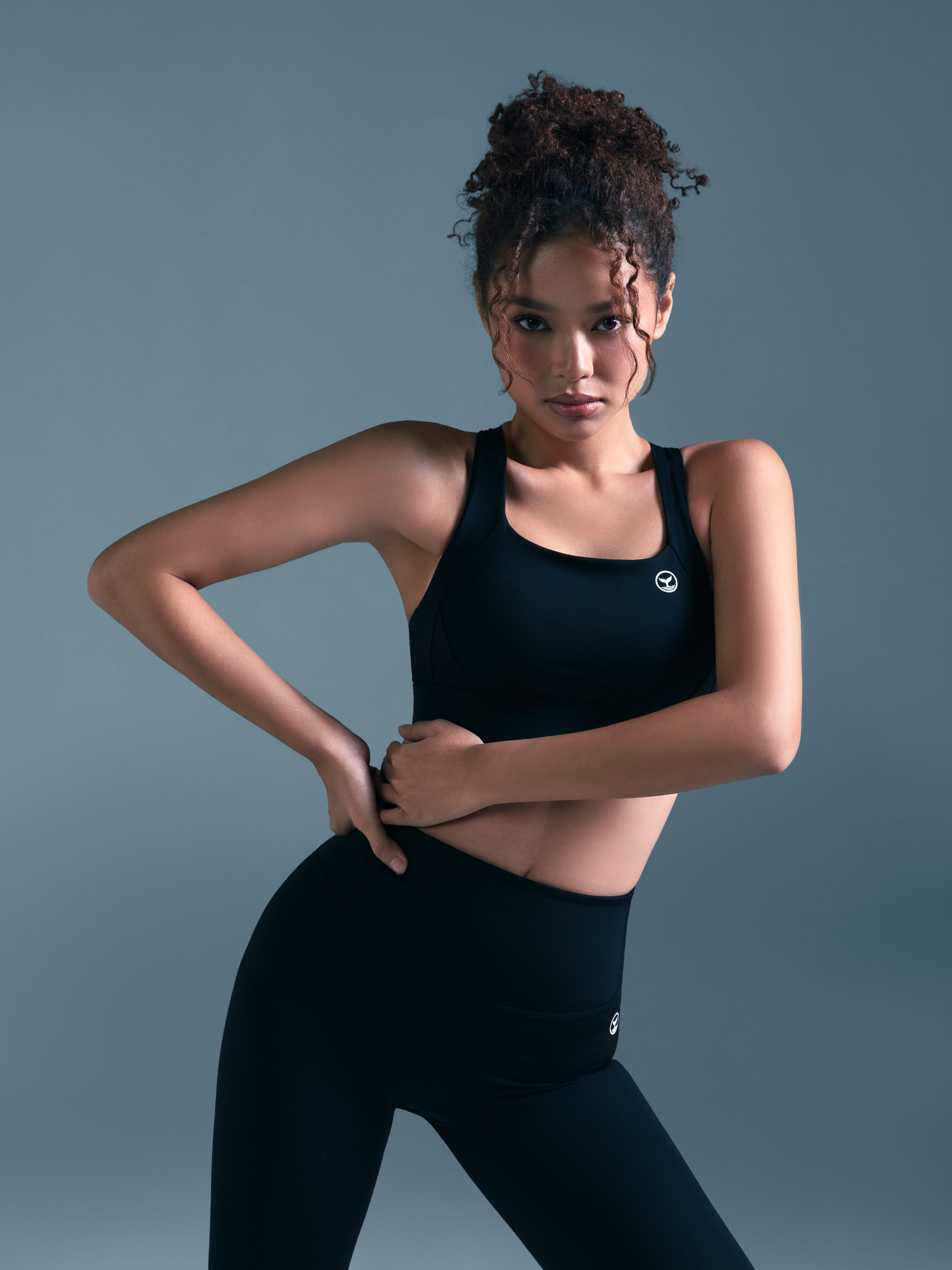 S01 Sports Bra + Mid-Calf Leggings (Set)
